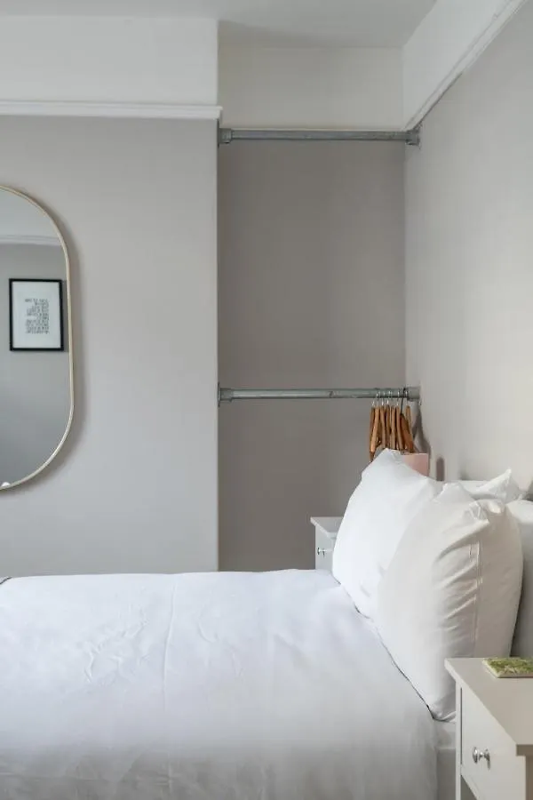 Modern Stylish Apartment Near City Centre Hove Regno Unito
